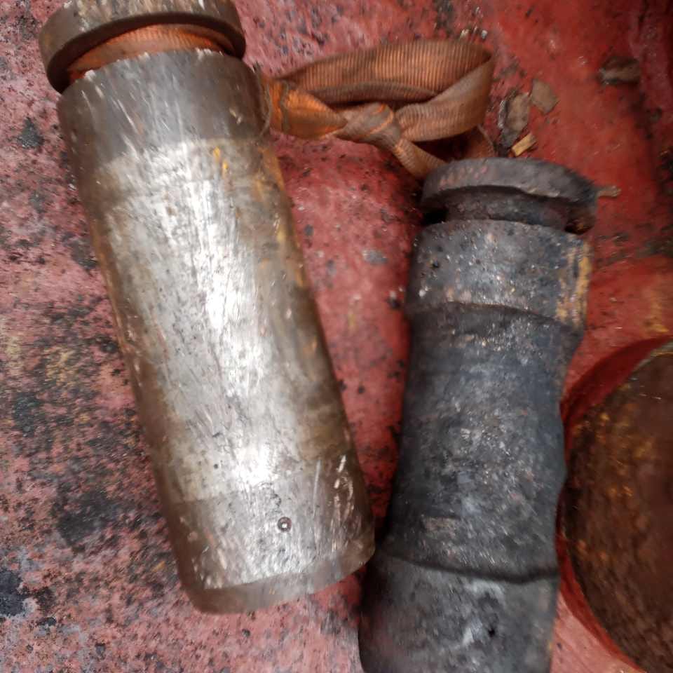 Hatch cover Hydraulic jack repair